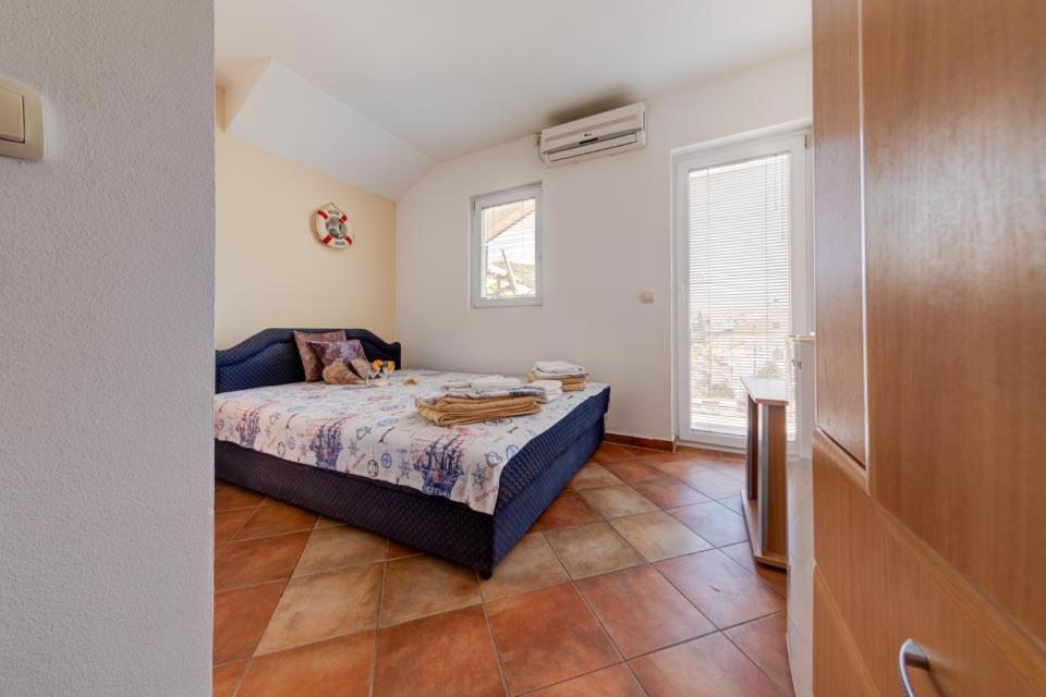 Sunny Grapes Apartments Budva Zimmer foto