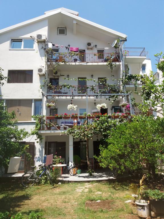 Sunny Grapes Apartments Budva Exterior foto
