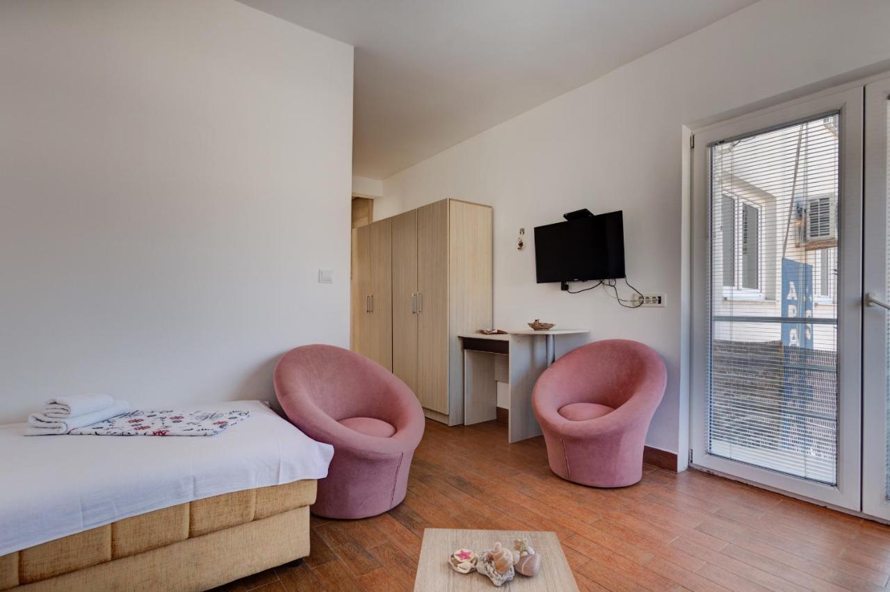 Sunny Grapes Apartments Budva Exterior foto